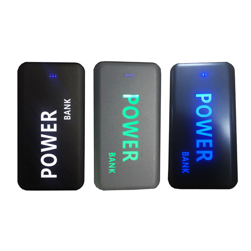 Sạc dự phòng mini PB0504 có logo phát sáng xanh dương, xanh lá, đỏ