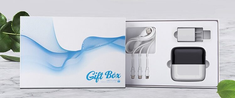 Quà Tặng Công Nghệ 3in1 Cao Cấp | Tùy Chỉnh Logo Doanh Nghiệp