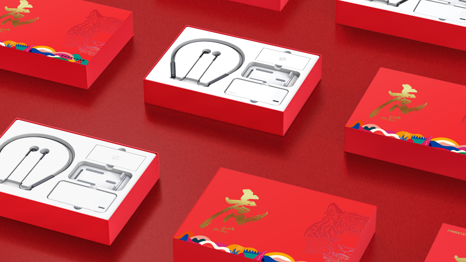 Set quà tặng công nghệ tùy chỉnh logo cho doanh nghiệp