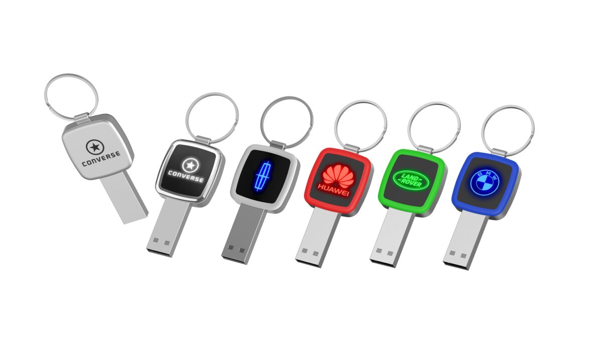 USB khắc logo tặng khách hàng