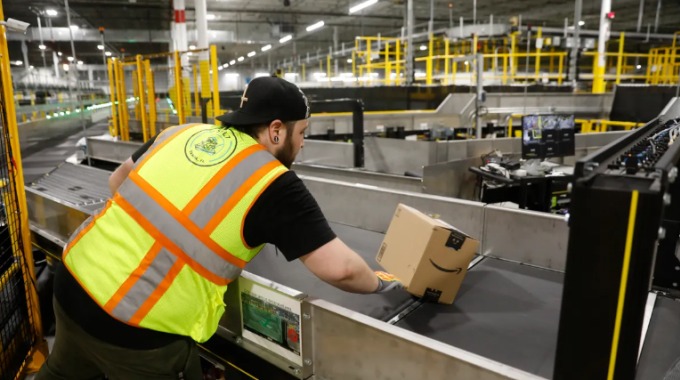 Amazon ngừng dịch vụ đóng gói hàng hóa FBA tại Mỹ từ 2026